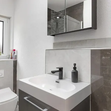 Apartamento Bibernestli 1 *